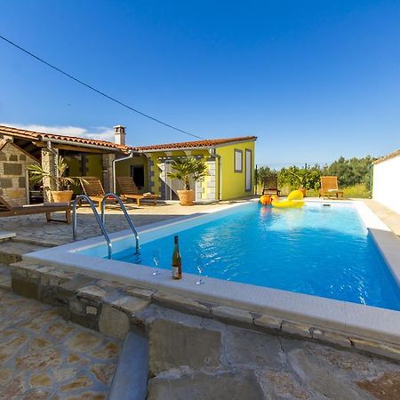 Holiday Home Bukovac Pula Exterior foto
