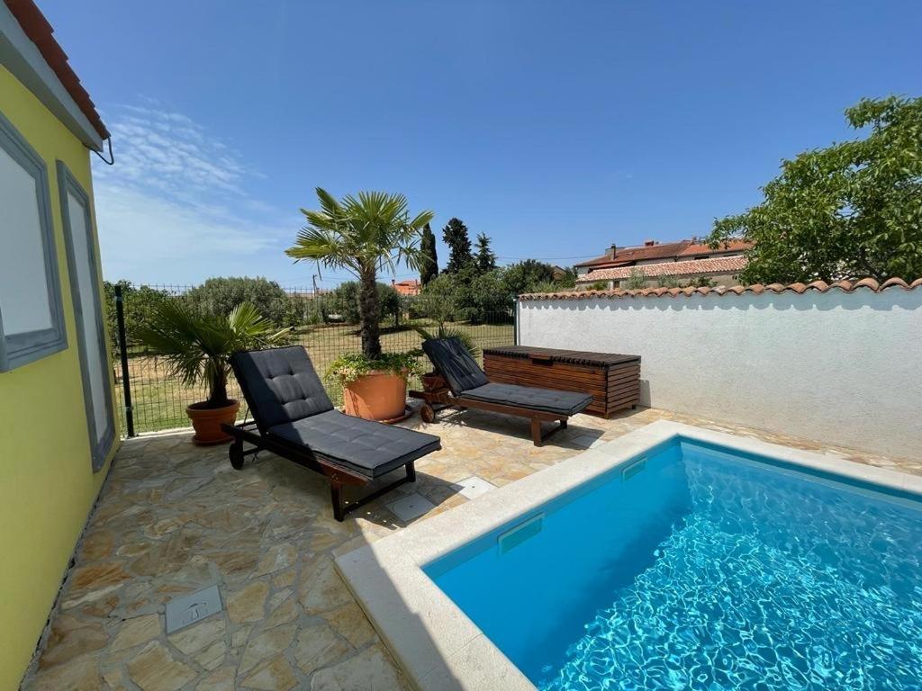 Holiday Home Bukovac Pula Exterior foto